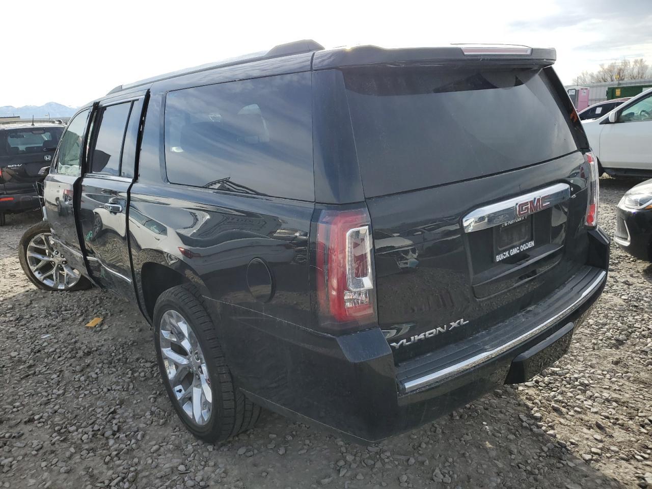 2016 GMC YUKON XL D - Фото 2