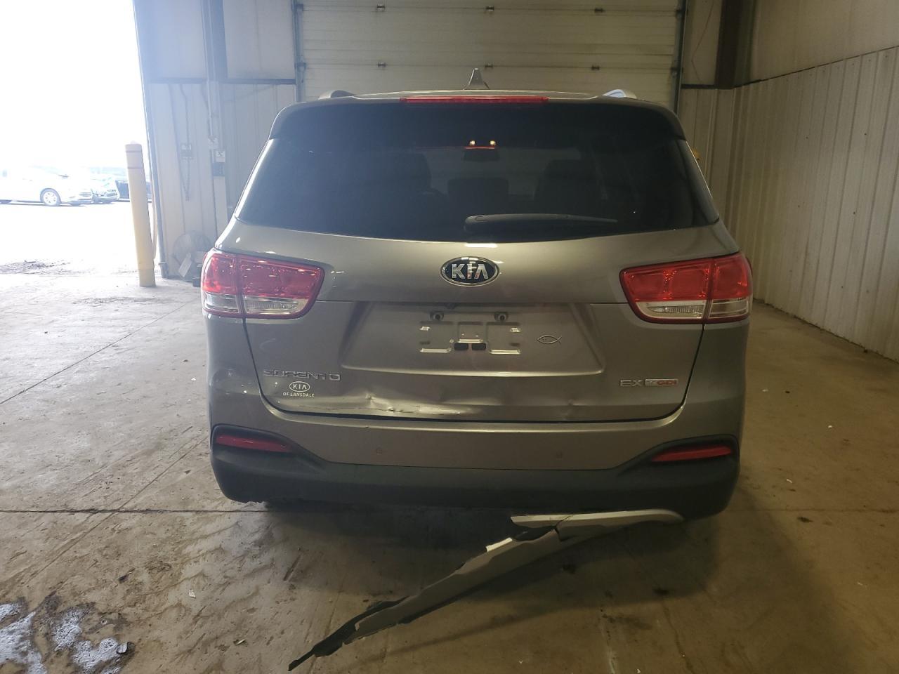 2016 KIA SORENTO EX - Image 6