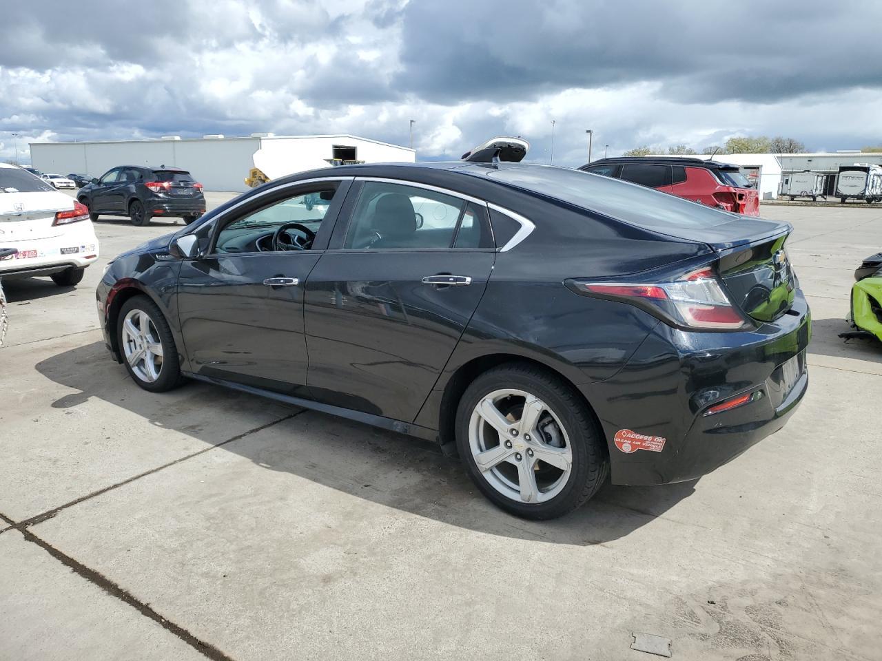 2017 CHEVROLET VOLT LT - Image 2