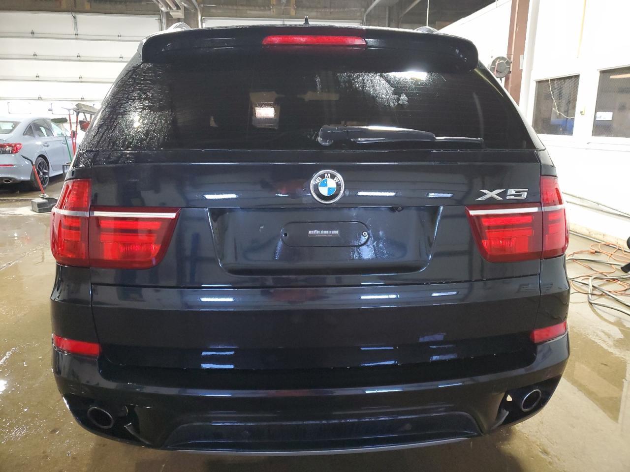 2011 BMW X5 XDRIVE3 - Image 6