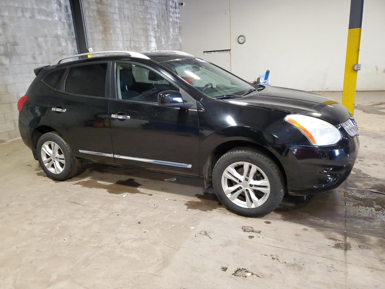 2013 NISSAN ROGUE S - Image 4