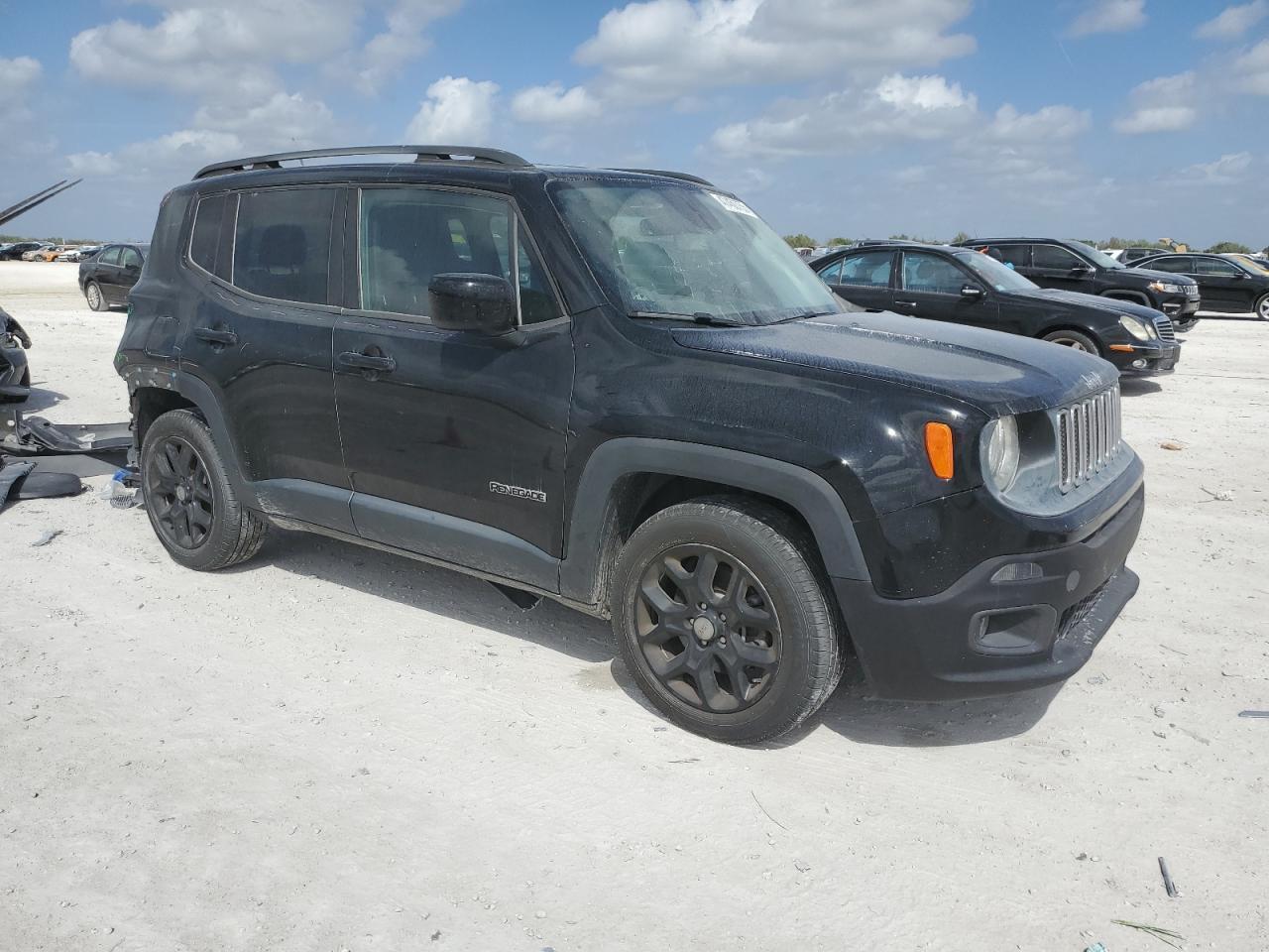 2016 JEEP RENEGADE L - Image 4