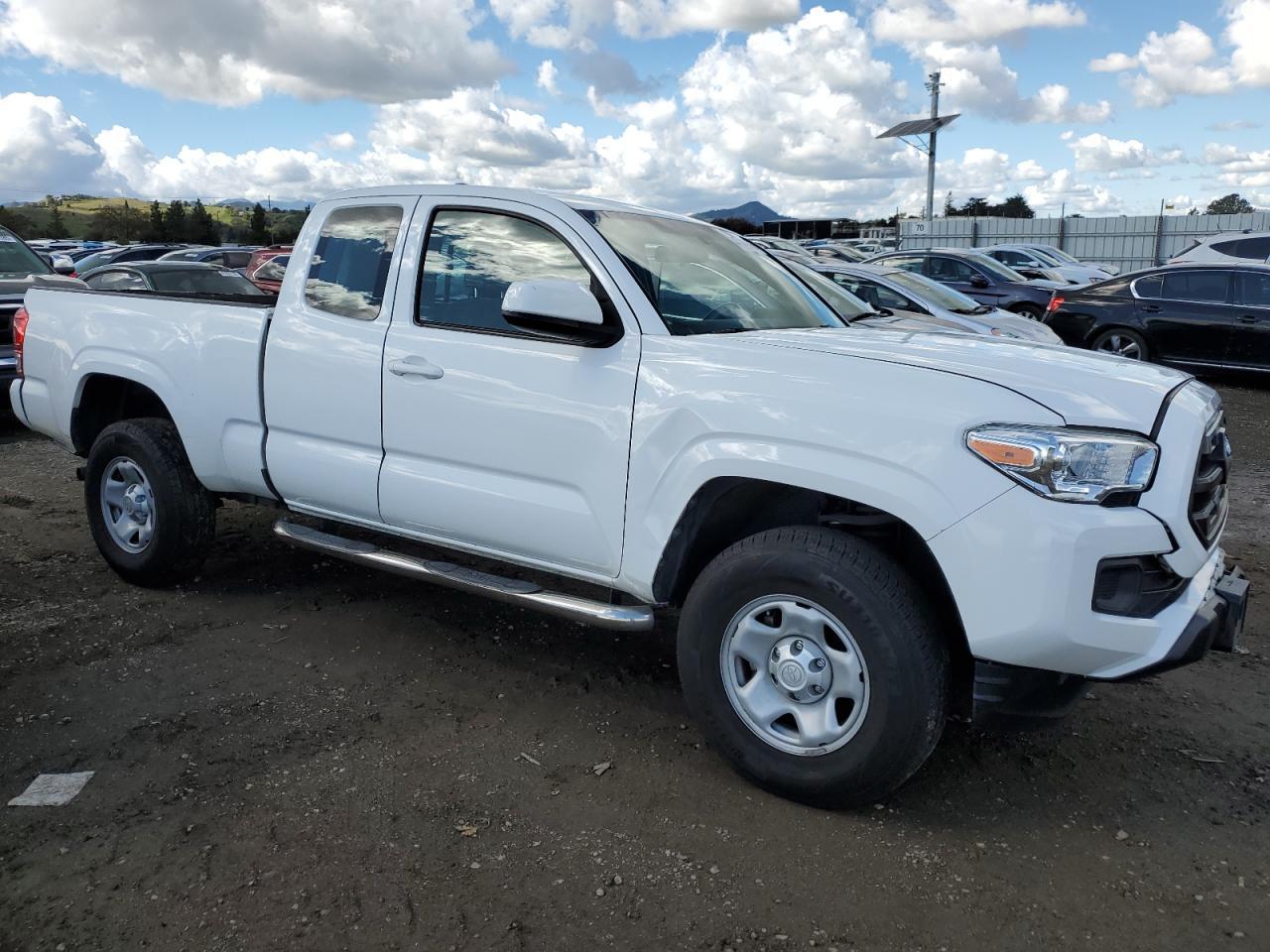 2017 TOYOTA TACOMA ACC - Фото 4