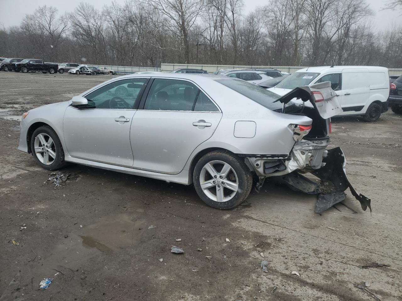 2013 TOYOTA CAMRY L - Image 2