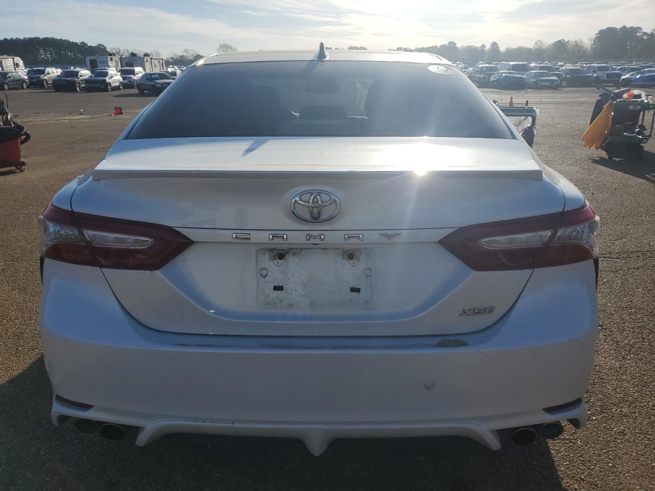 2019 TOYOTA CAMRY XSE - Image 6