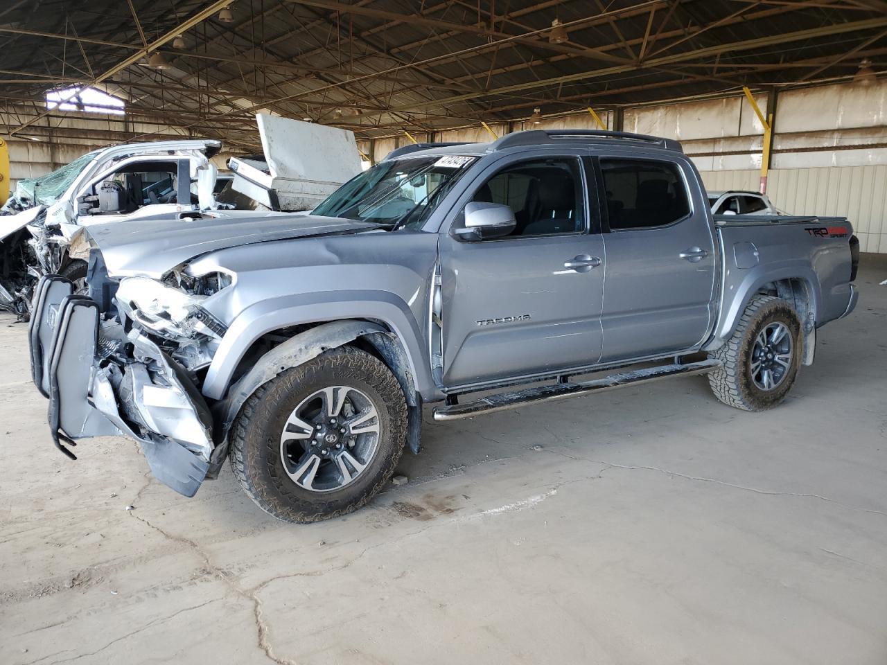 2017 TOYOTA TACOMA DOU