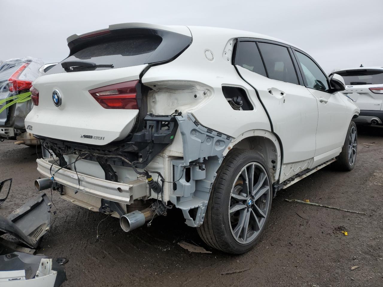 2022 BMW X2 XDRIVE2 - Фото 3