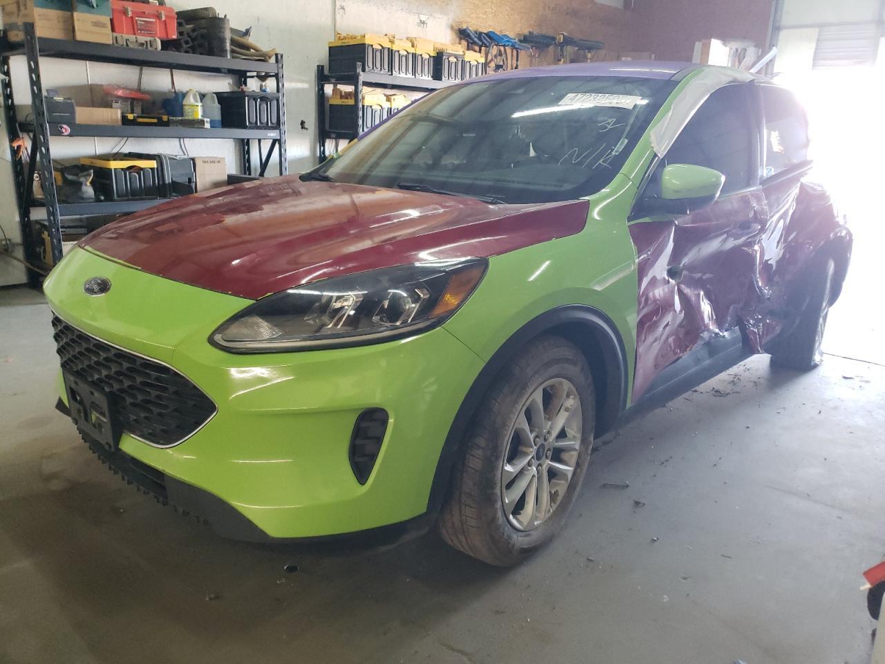 2020 FORD ESCAPE SE