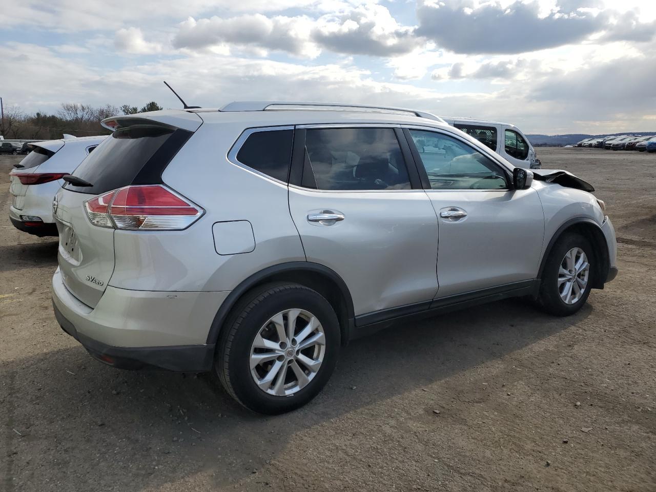 2015 NISSAN ROGUE S - Фото 3