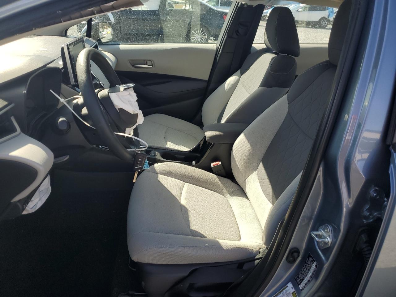2020 TOYOTA COROLLA LE - Фото 7