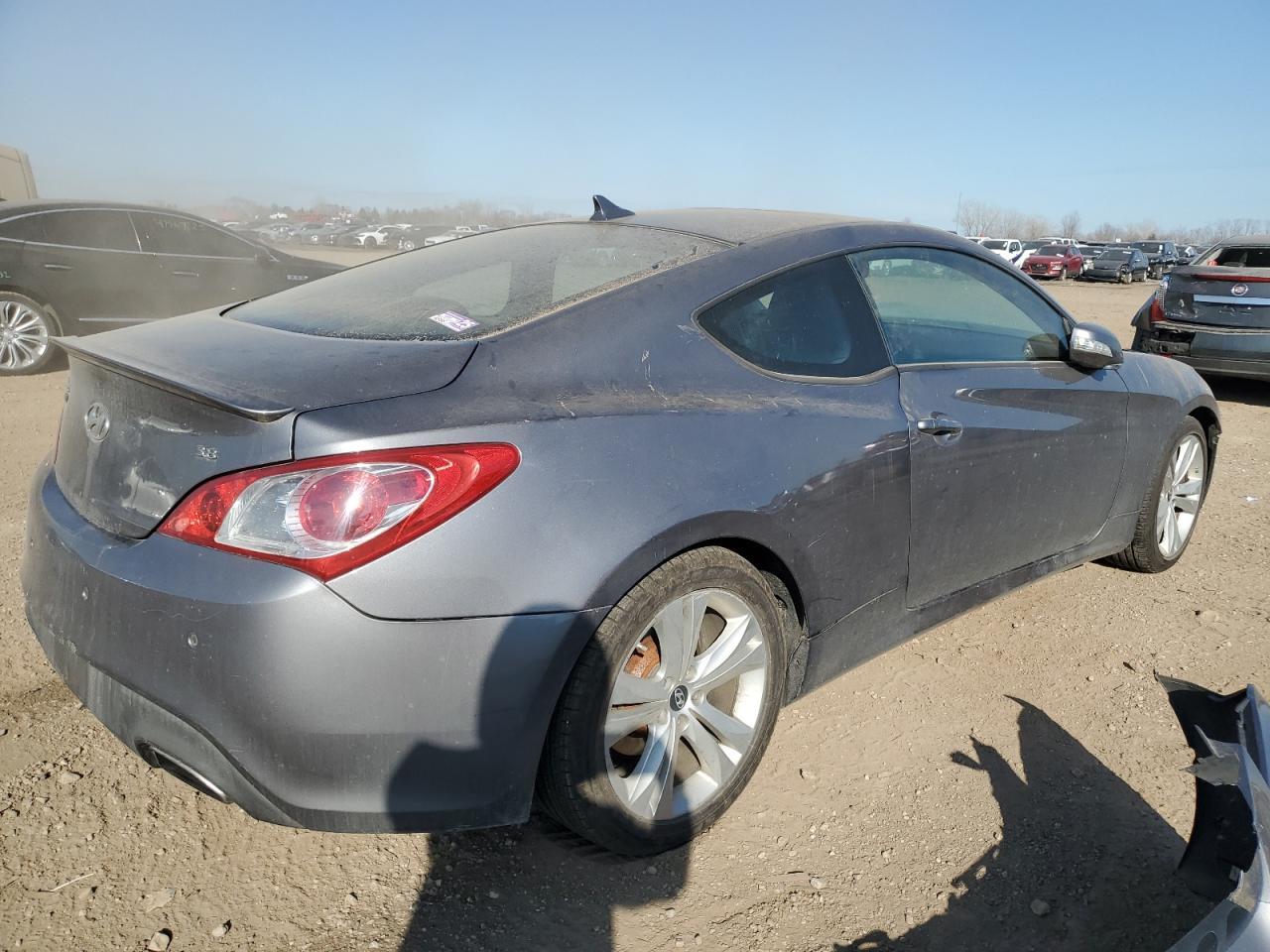 2011 HYUNDAI GENESIS CO - Image 3
