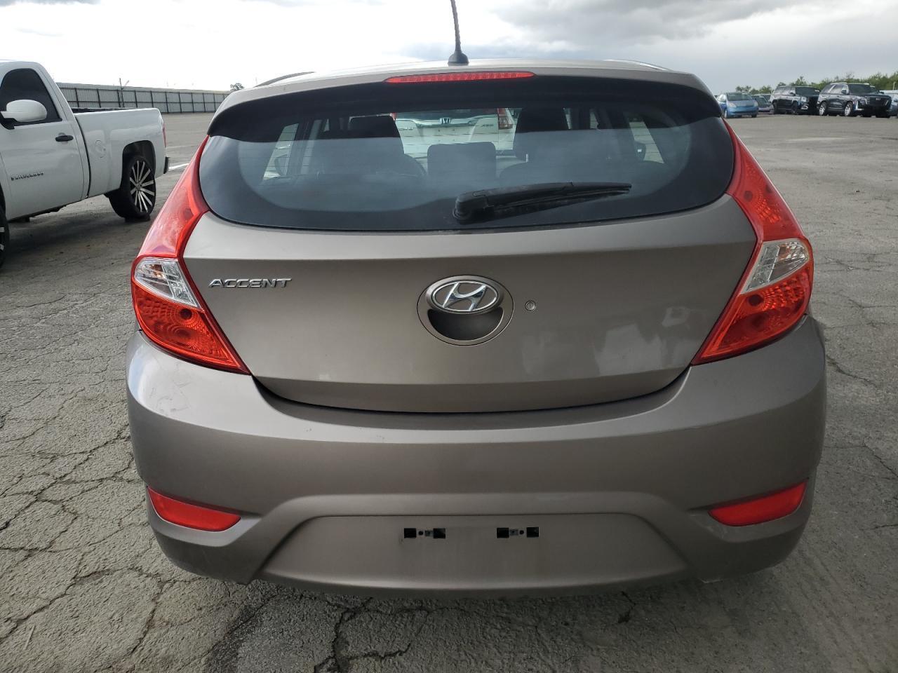 2012 HYUNDAI ACCENT GLS - Фото 6