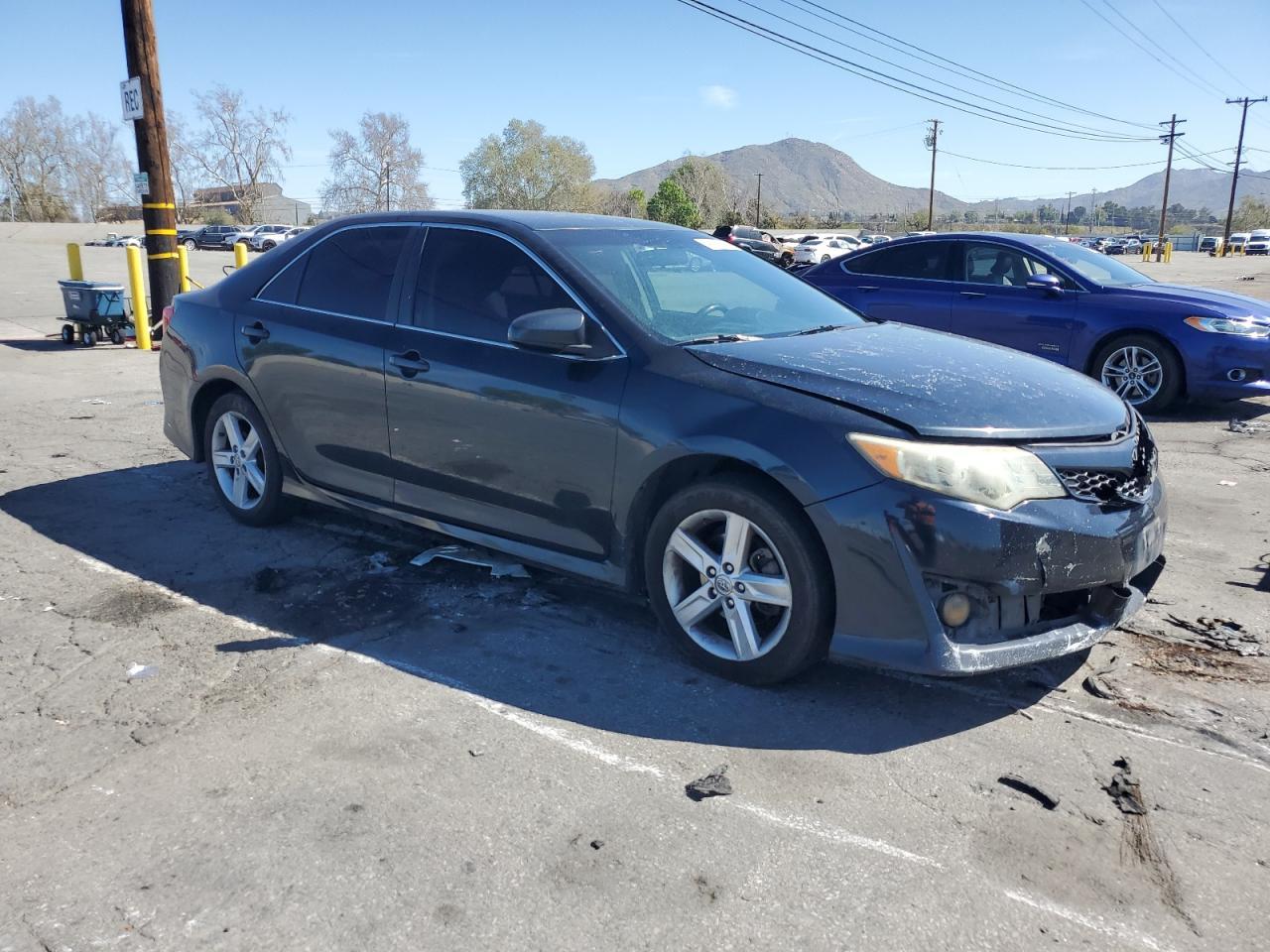 2013 TOYOTA CAMRY L - Image 4
