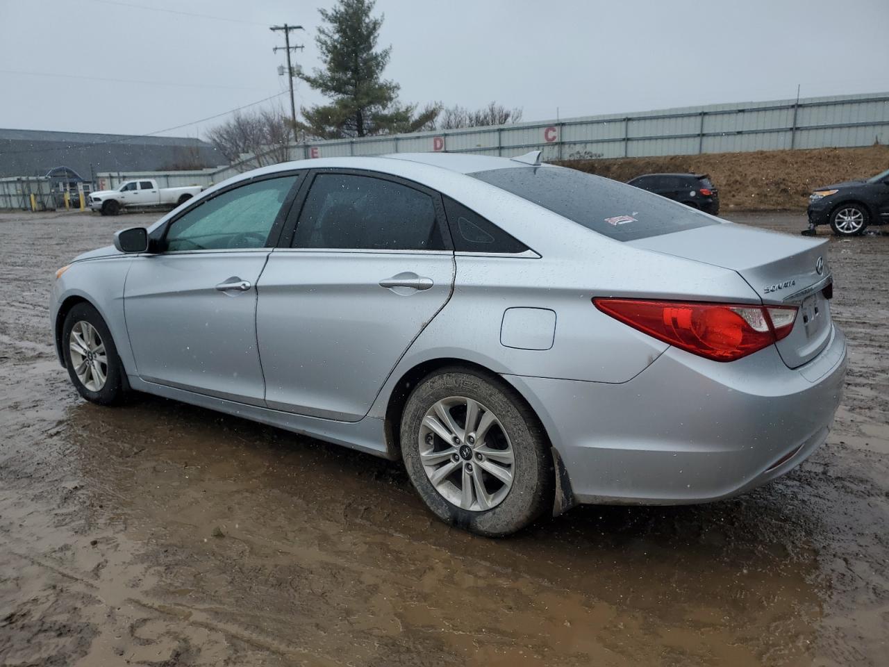 2013 HYUNDAI SONATA GLS - Фото 2