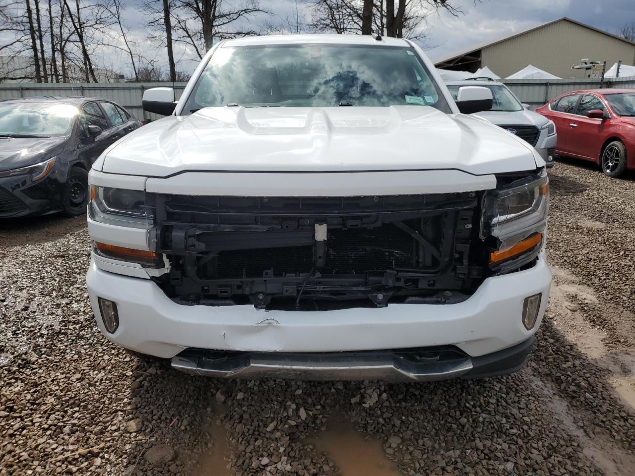 2017 CHEVROLET SILVERADO - Image 5