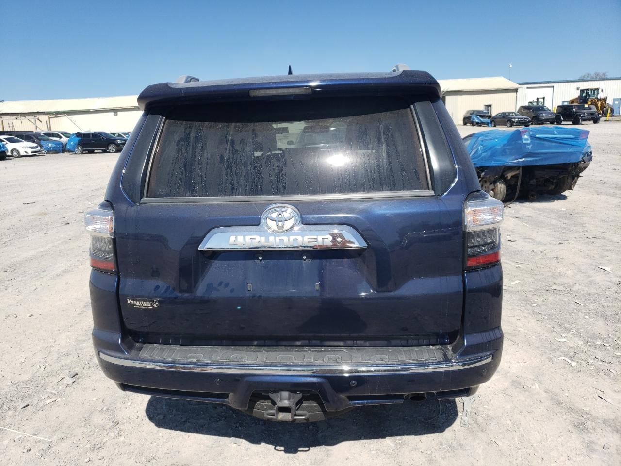 2018 TOYOTA 4RUNNER SR - Image 6