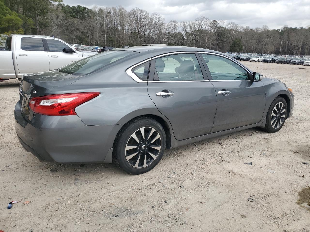 2017 NISSAN ALTIMA 2.5 - Фото 3