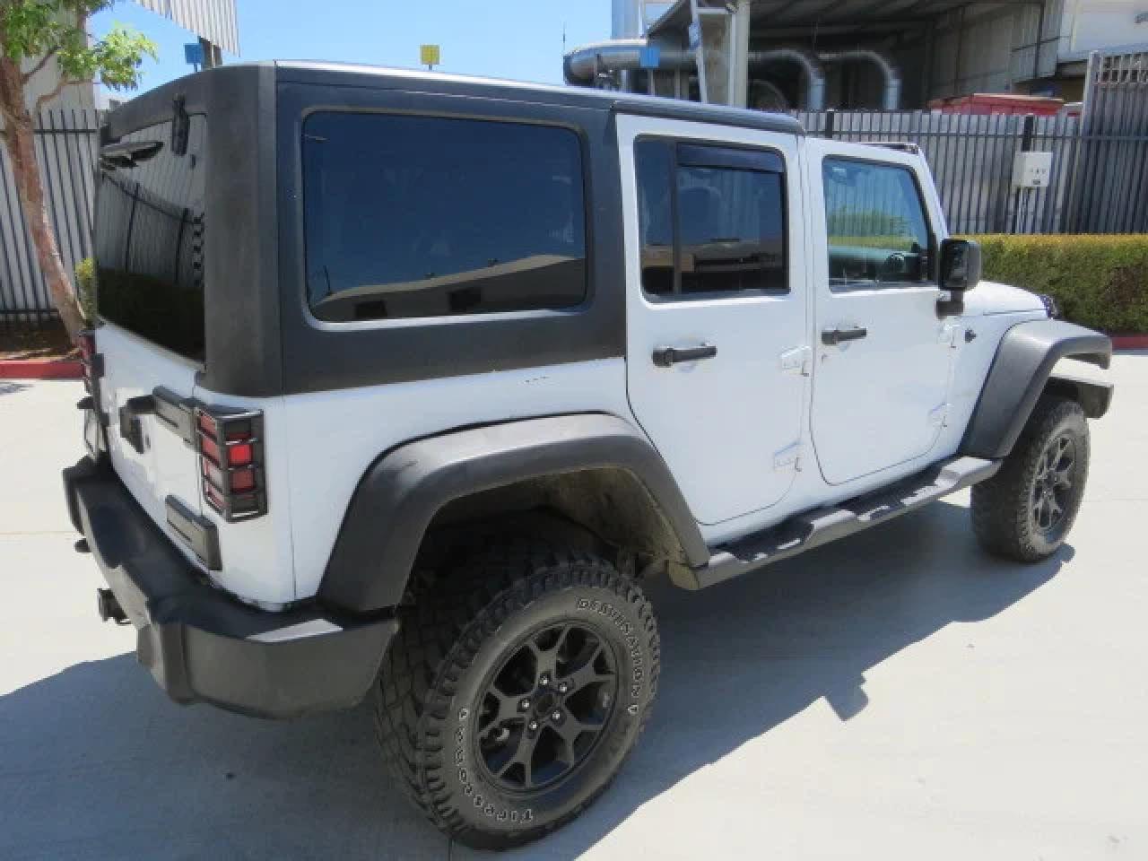 2012 JEEP WRANGLER U - Image 3