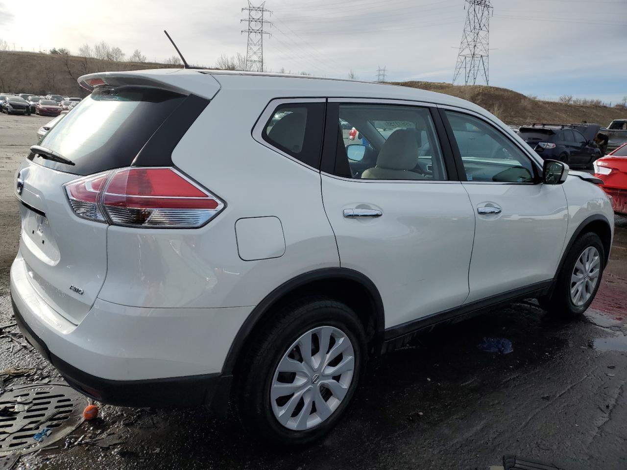 2015 NISSAN ROGUE S - Фото 3