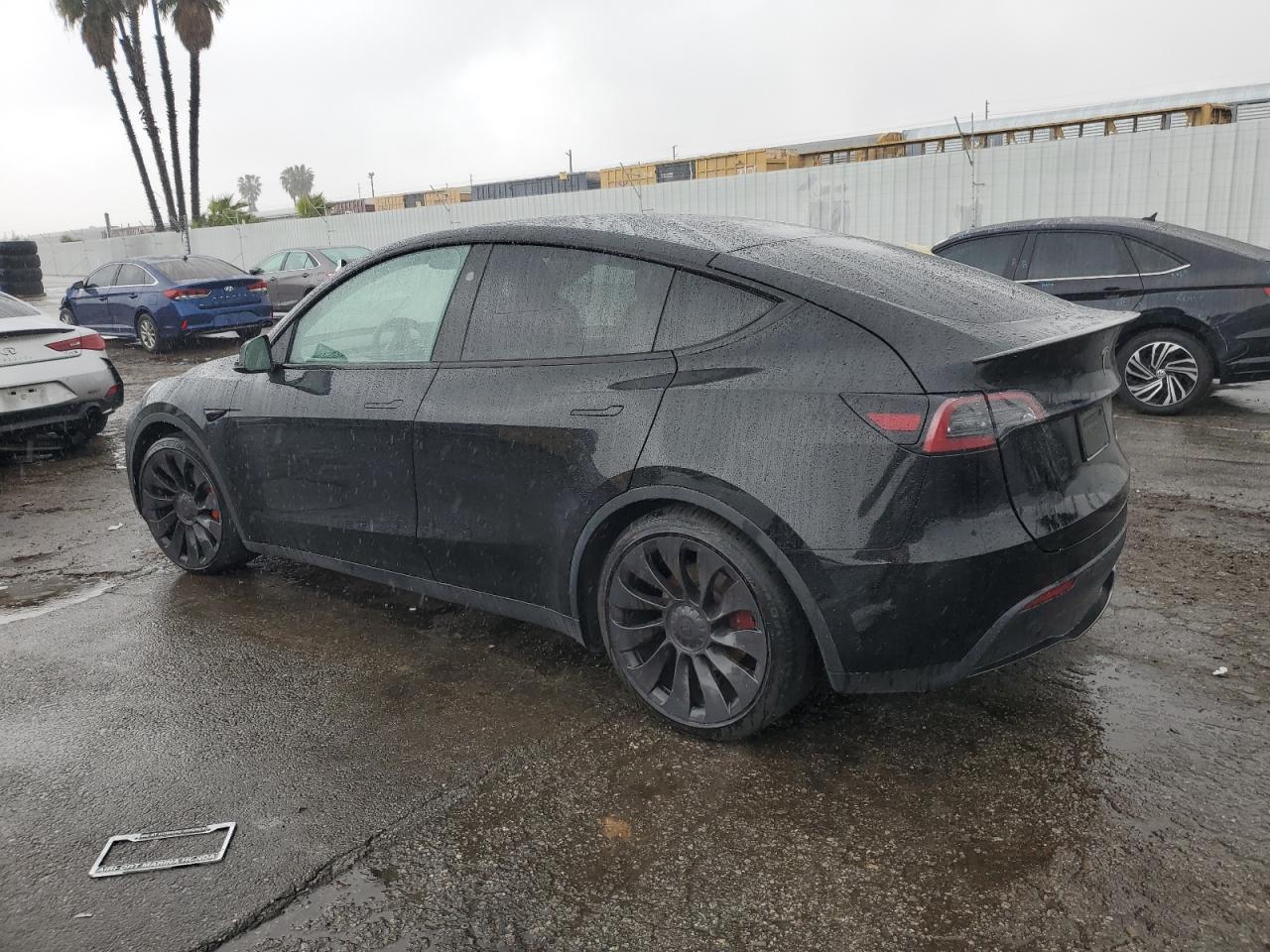 2023 TESLA MODEL Y - Image 2