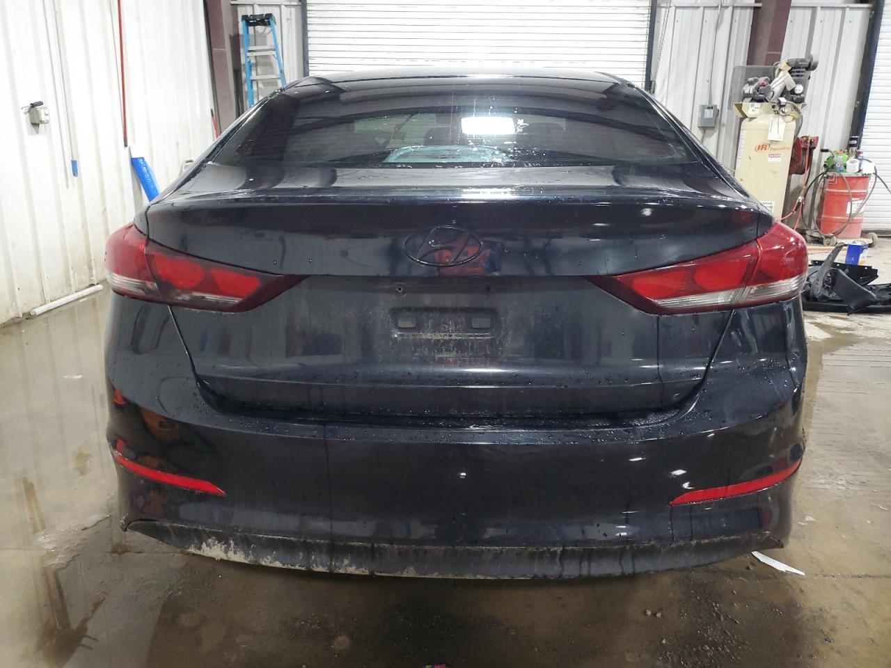 2018 HYUNDAI ELANTRA SE - Фото 6