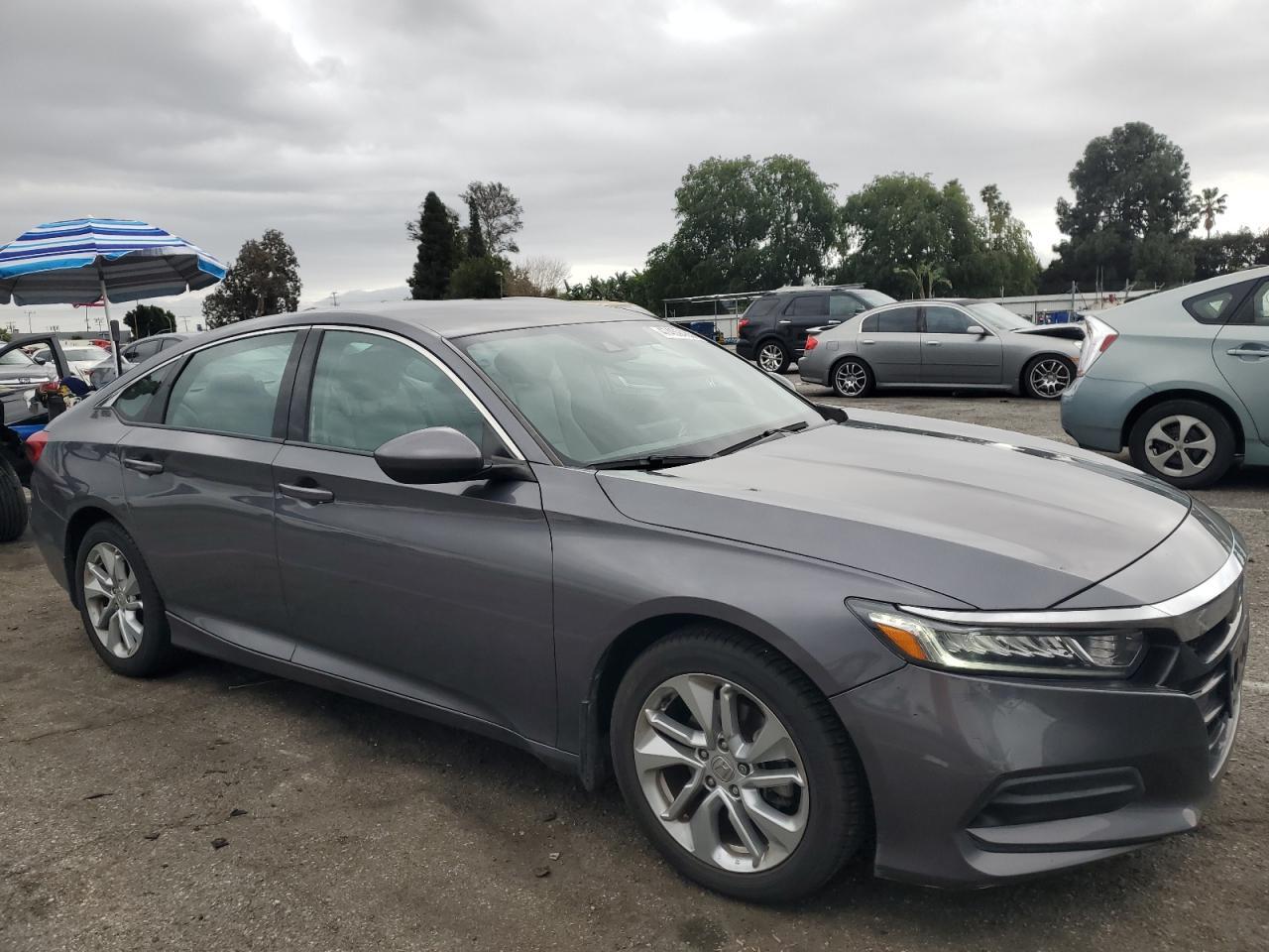 2018 HONDA ACCORD LX - Image 4