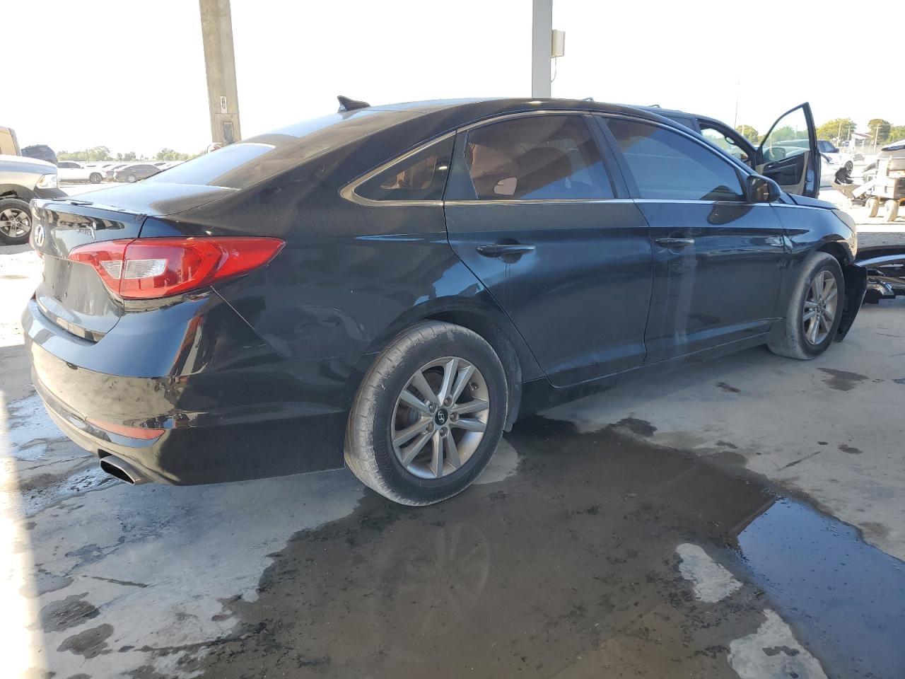 2017 HYUNDAI SONATA SE - Image 3