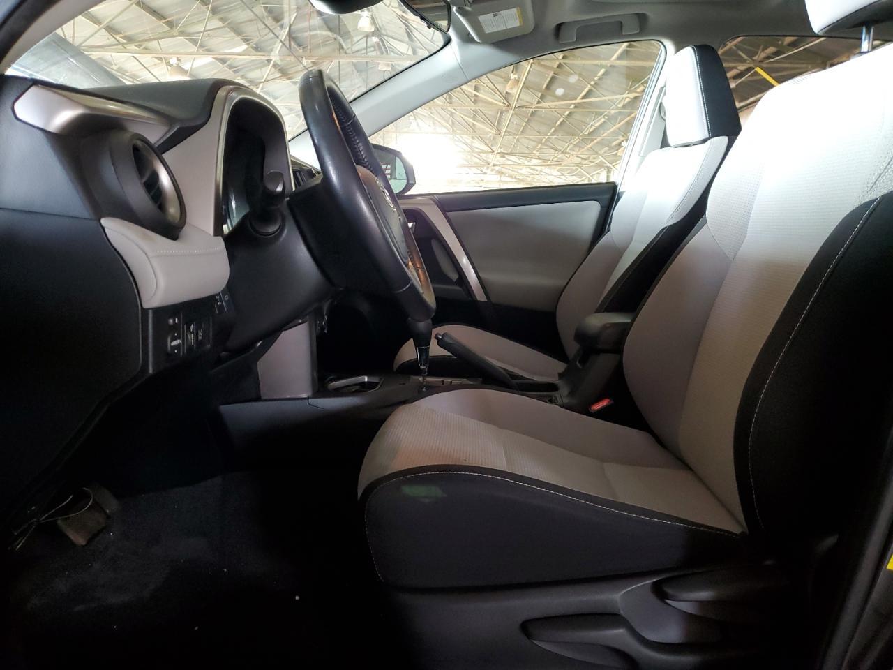 2016 TOYOTA RAV4 XLE - Фото 7
