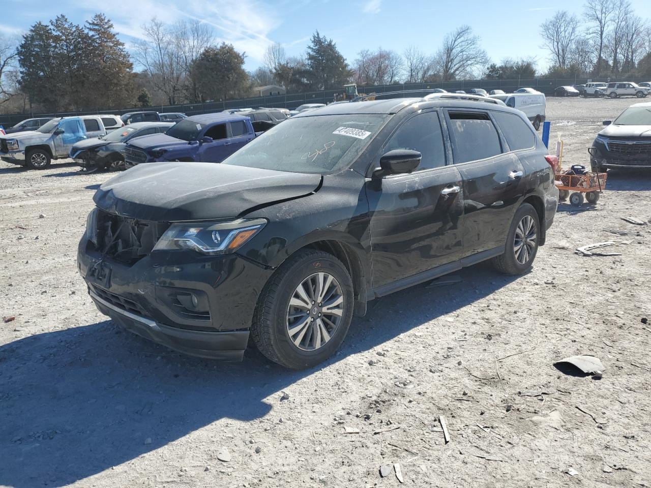 2017 NISSAN PATHFINDER