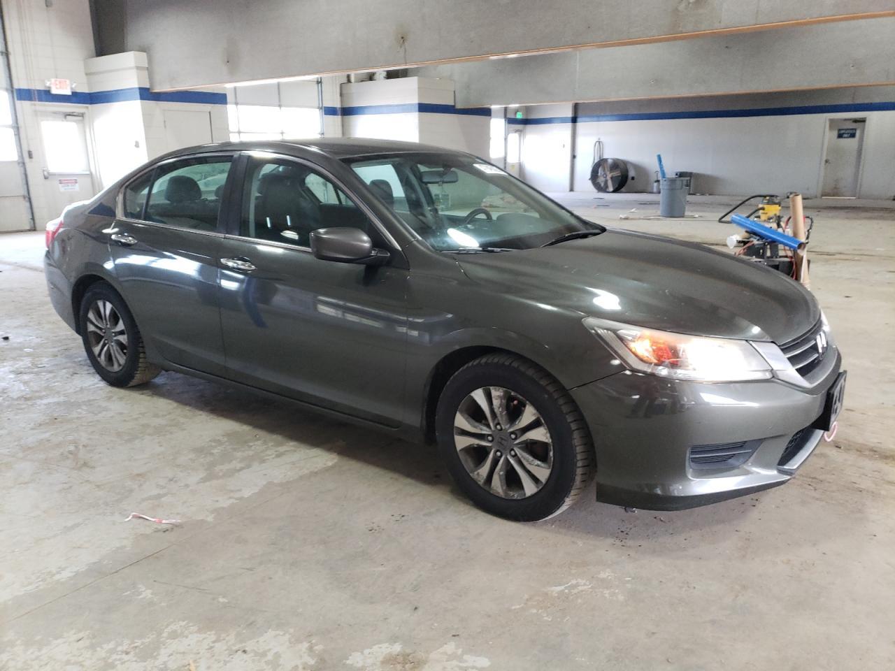 2014 HONDA ACCORD LX - Фото 4