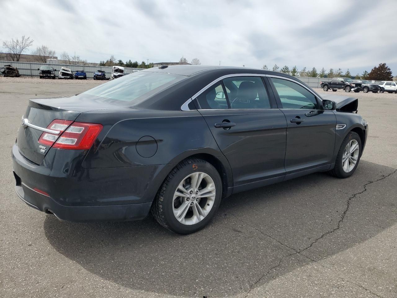 2014 FORD TAURUS SEL - Фото 3
