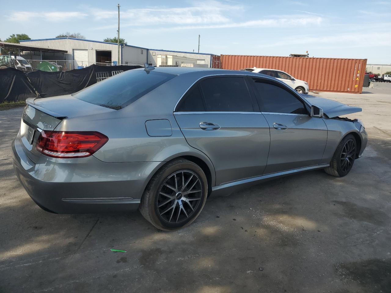 2014 MERCEDES-BENZ E 350 4MAT - Image 3