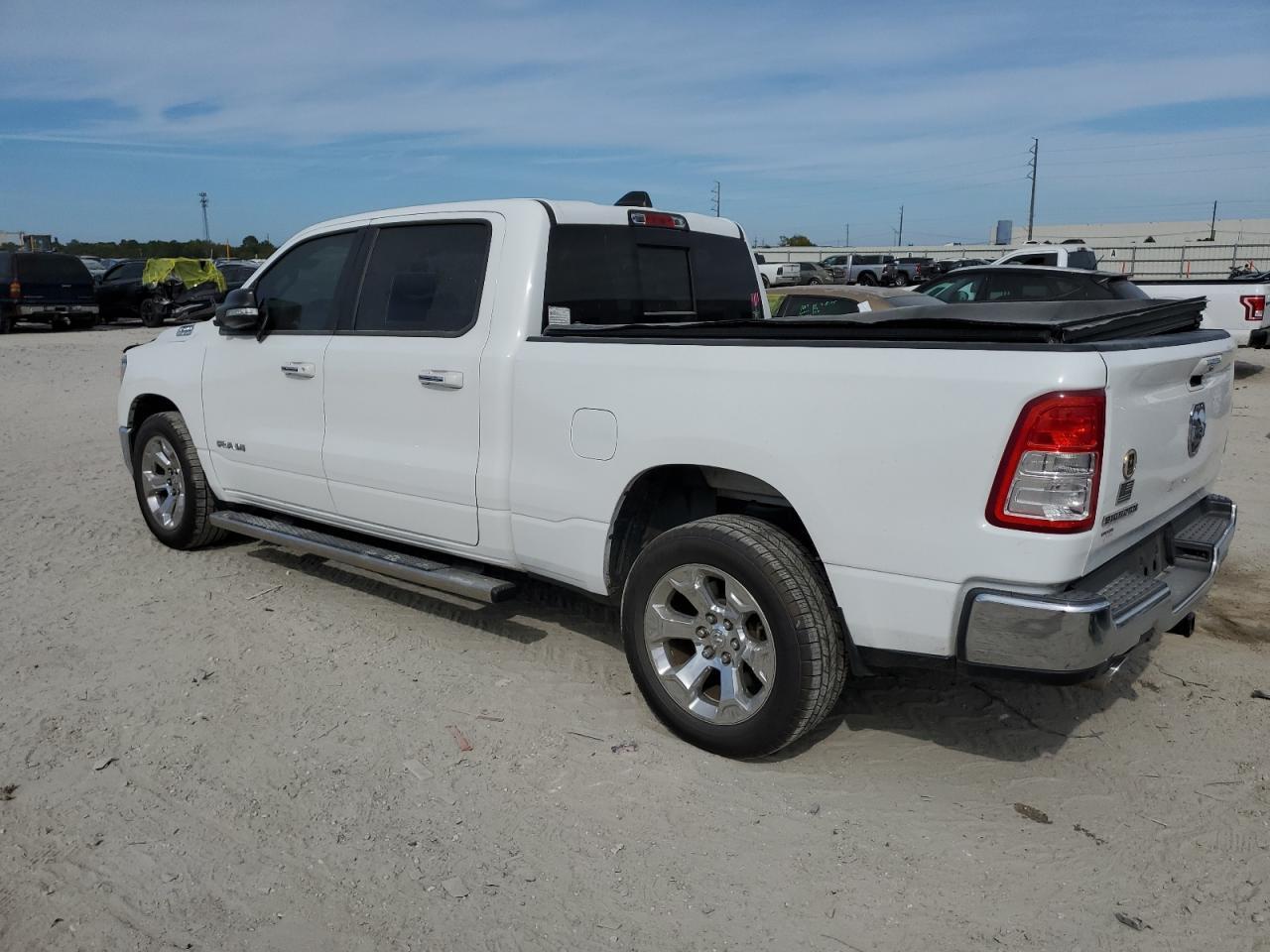2019 RAM 1500 BIG H - Фото 2