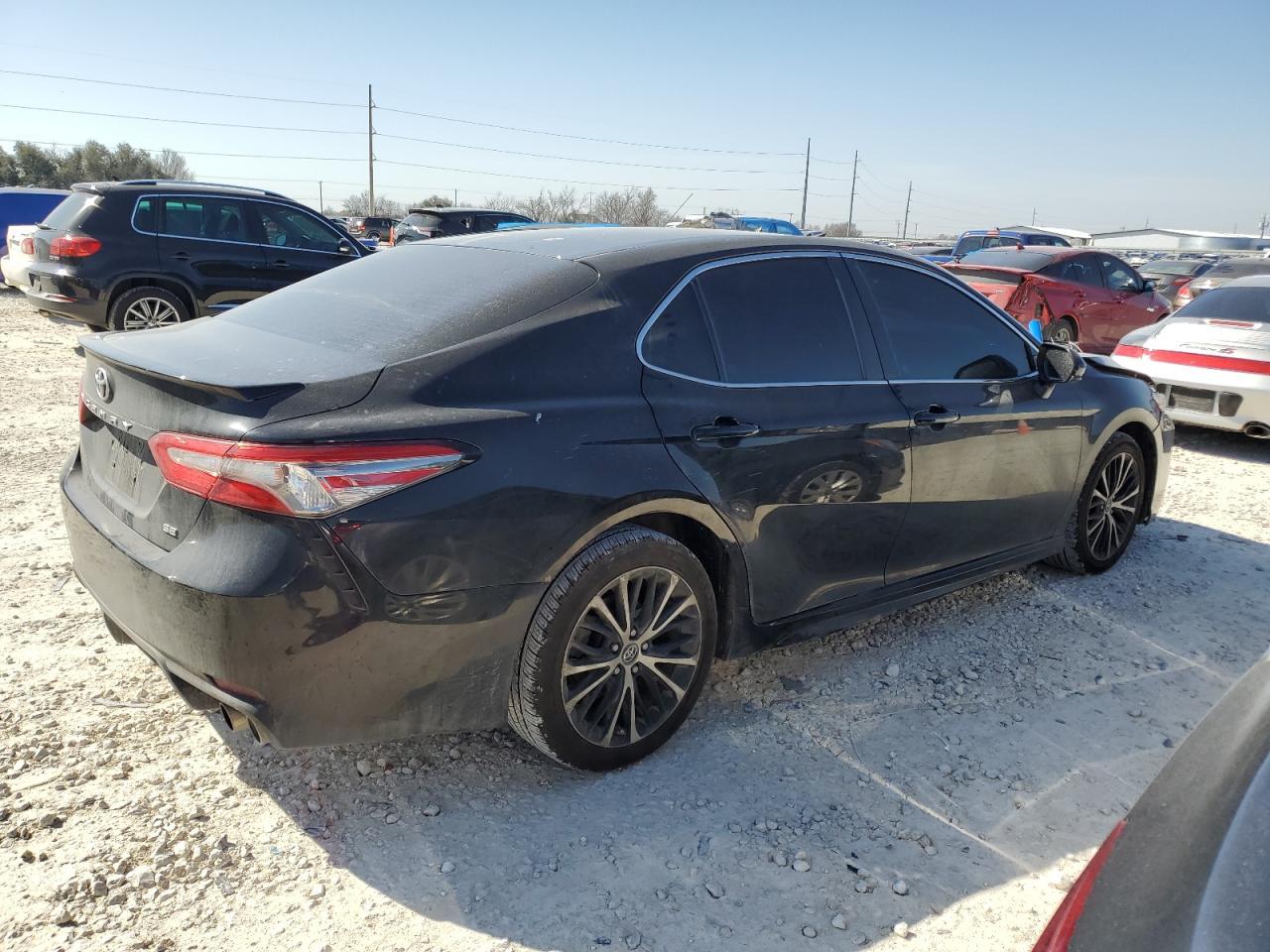 2018 TOYOTA CAMRY L - Фото 3