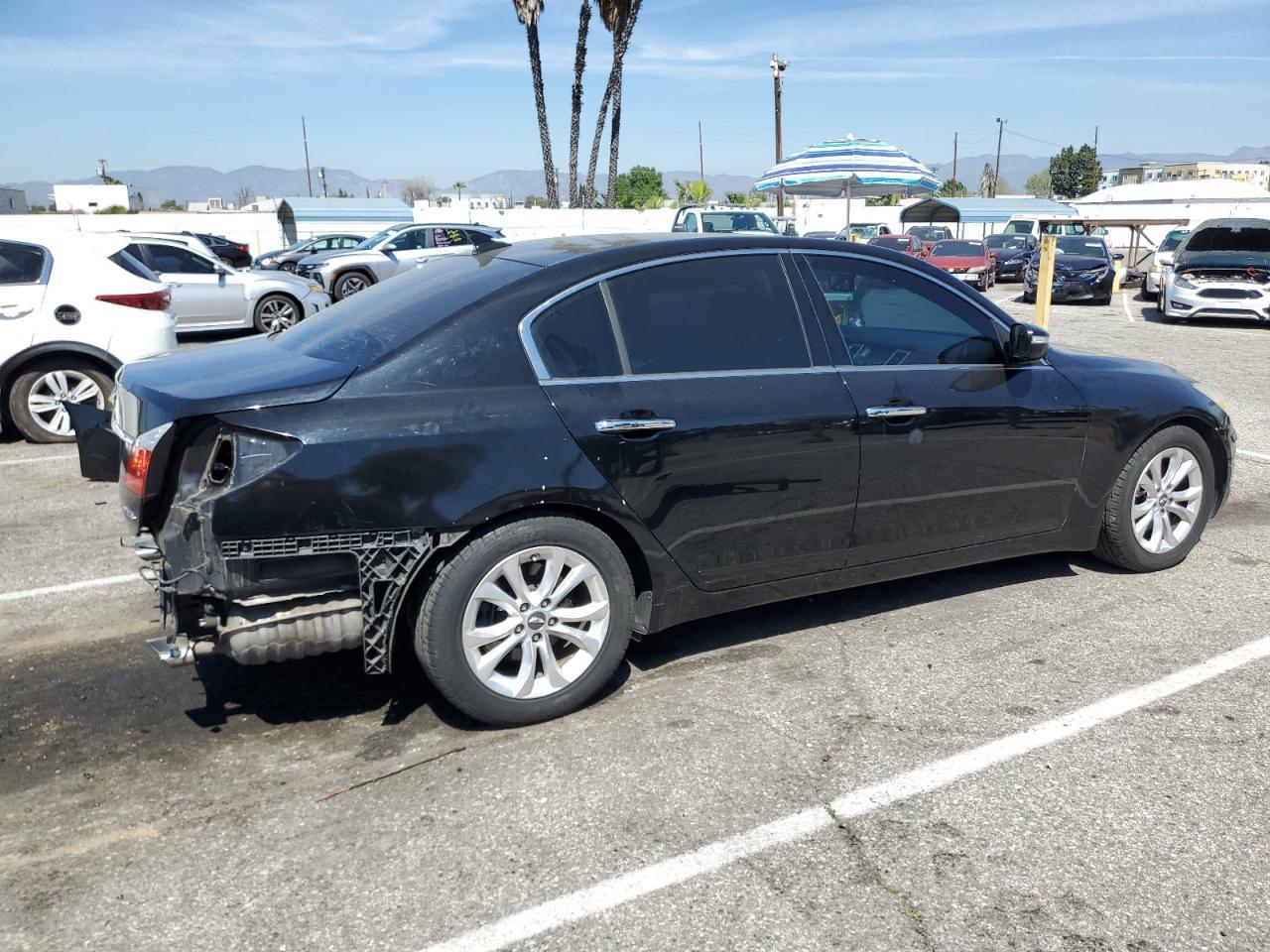 2011 HYUNDAI GENESIS 3. - Image 3