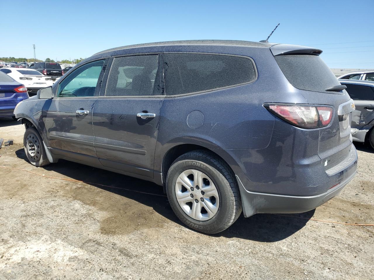 2014 CHEVROLET TRAVERSE L - Image 2