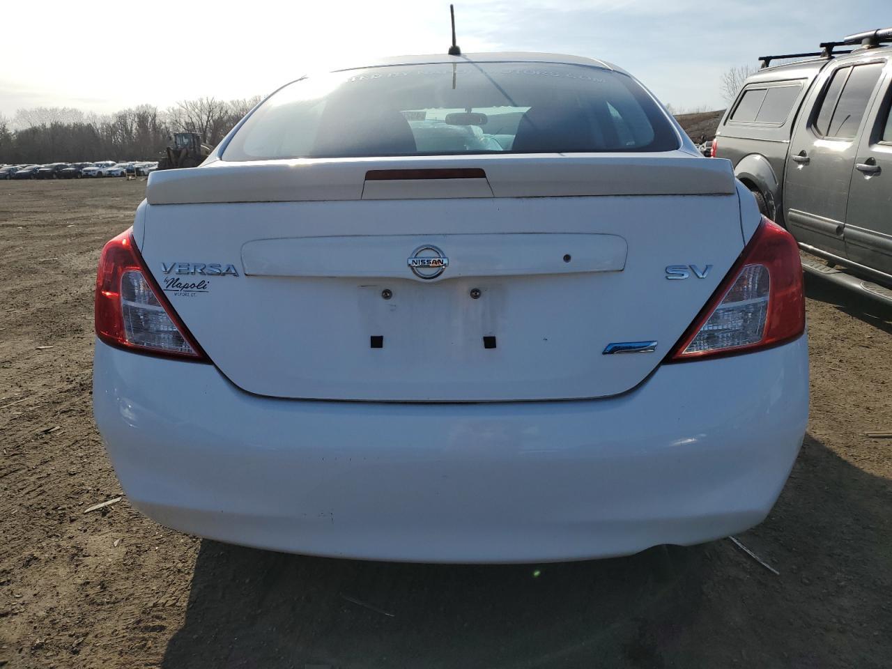 2014 NISSAN VERSA S - Image 6