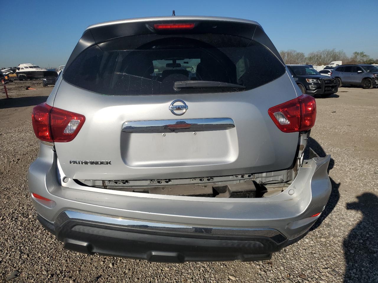 2017 NISSAN PATHFINDER - Image 6