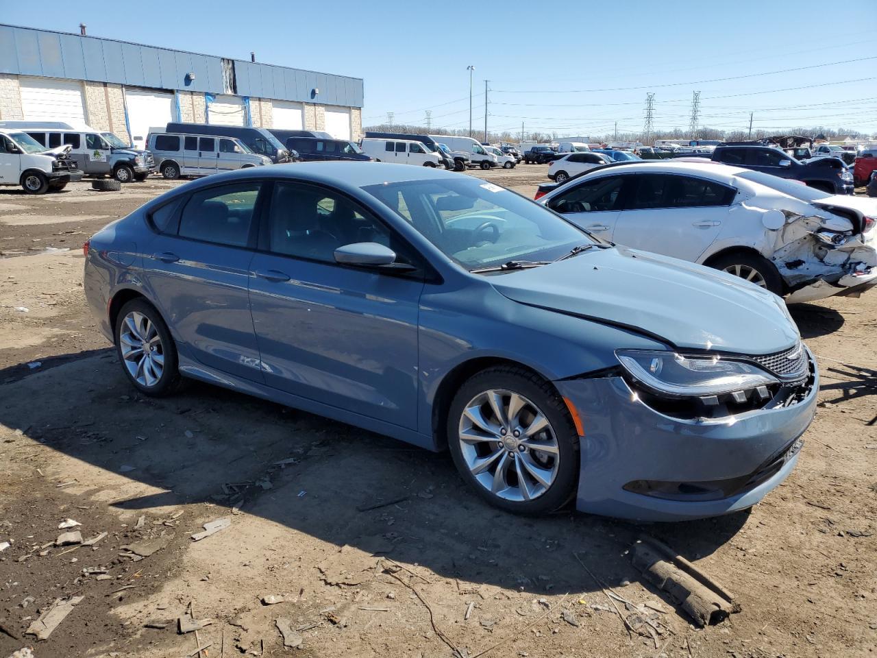 2015 CHRYSLER 200 S - Фото 4