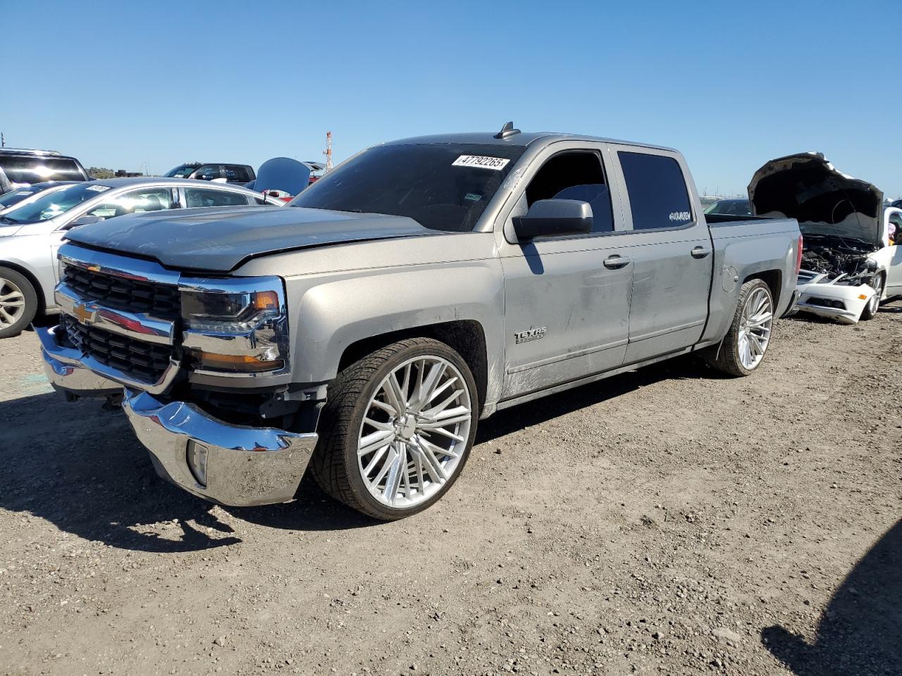 2017 CHEVROLET SILVERADO