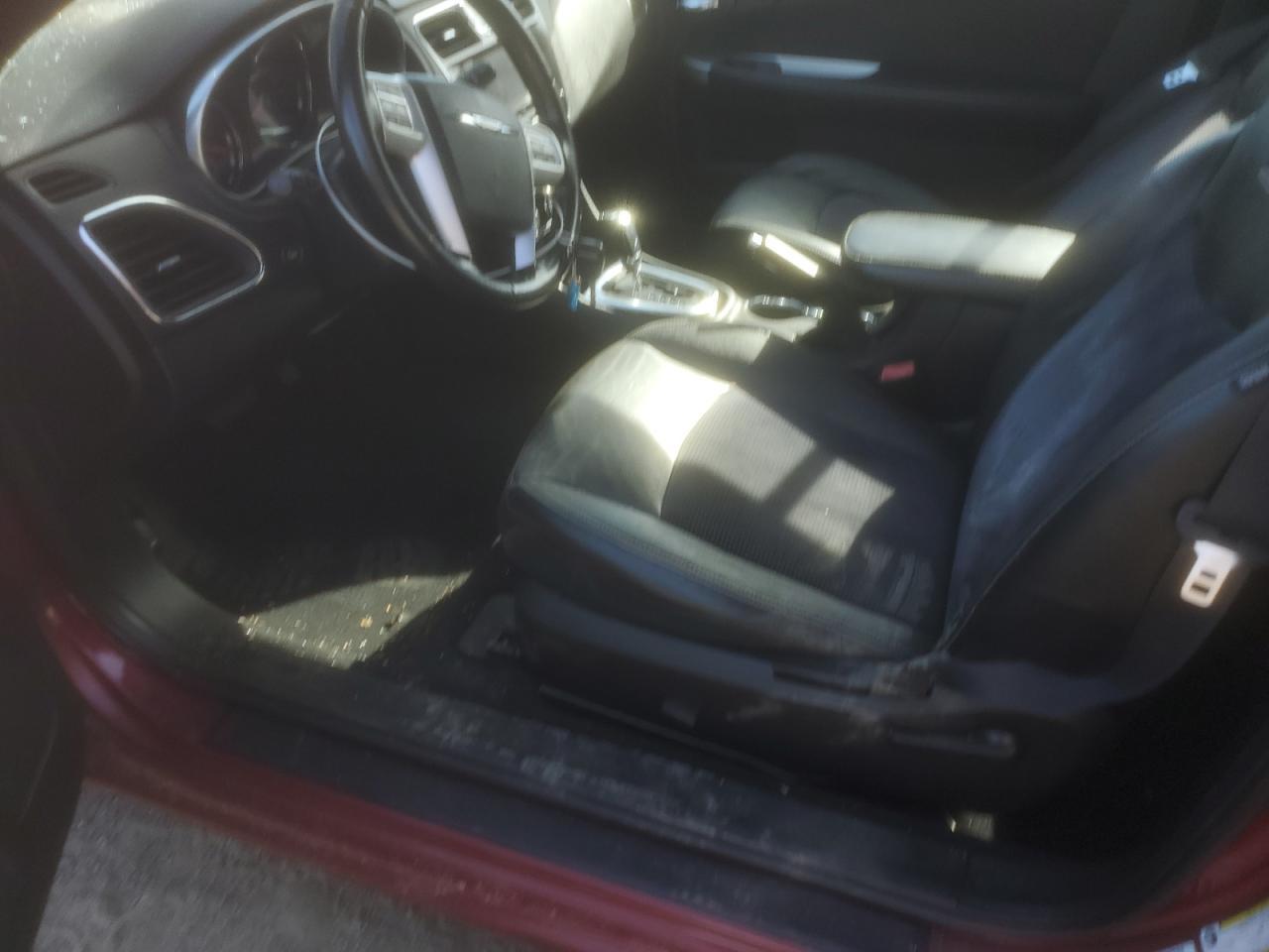 2012 CHRYSLER 200 S - Фото 7