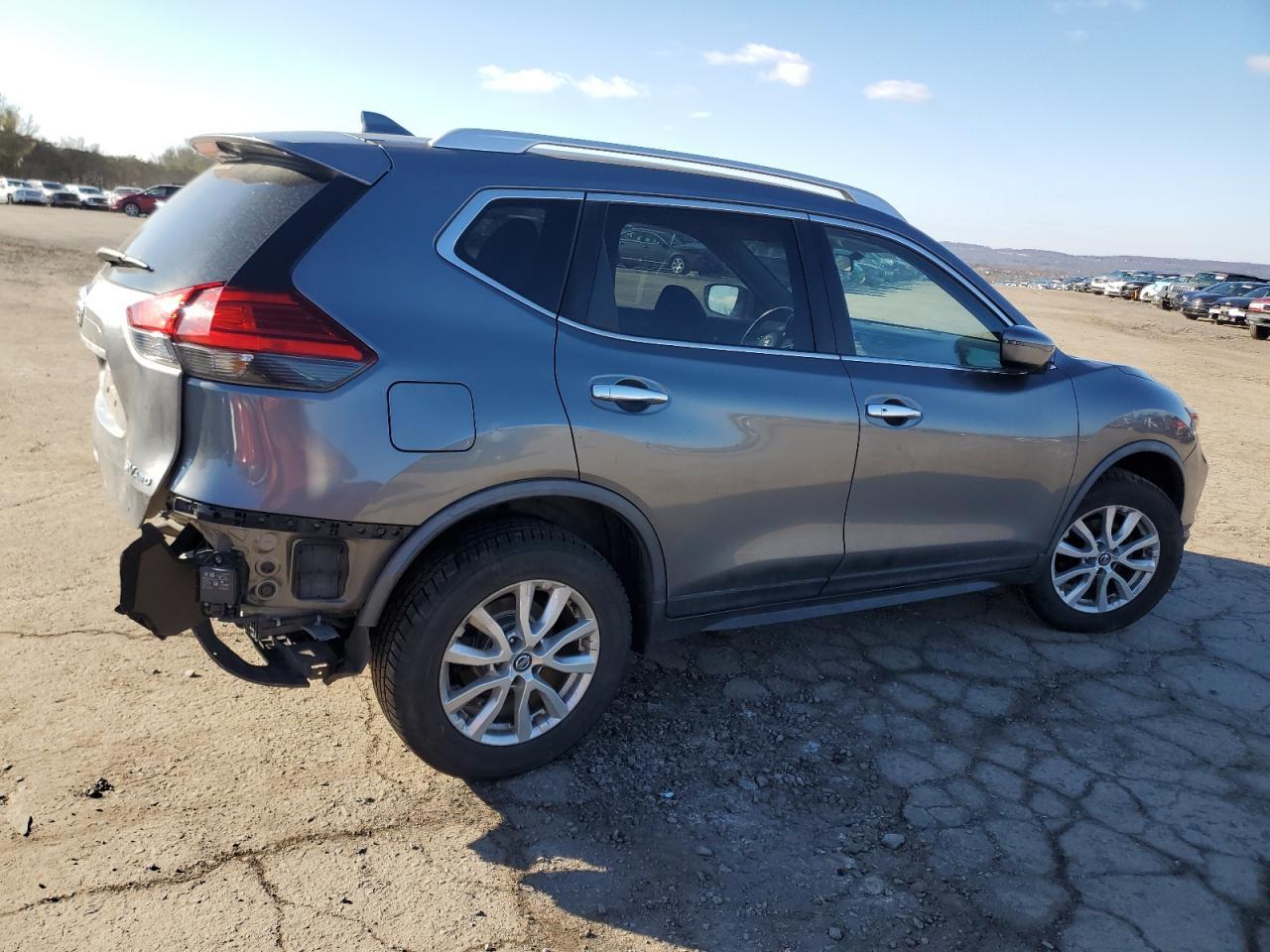 2017 NISSAN ROGUE S - Фото 3