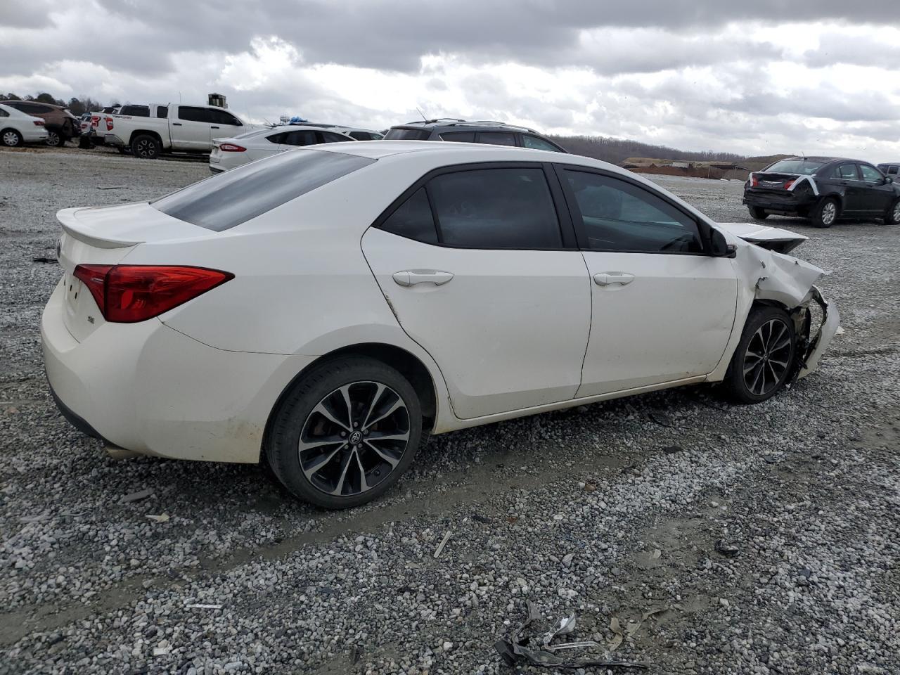 2018 TOYOTA COROLLA L - Image 3