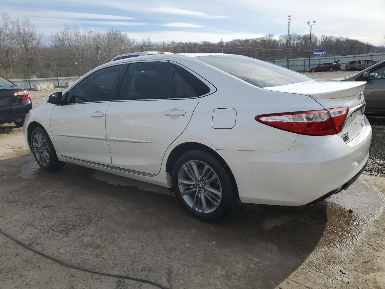 2017 TOYOTA CAMRY LE - Image 2
