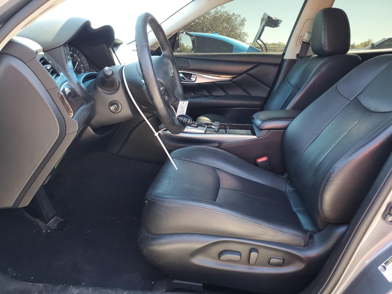 2015 INFINITI Q70 3.7 - Image 7