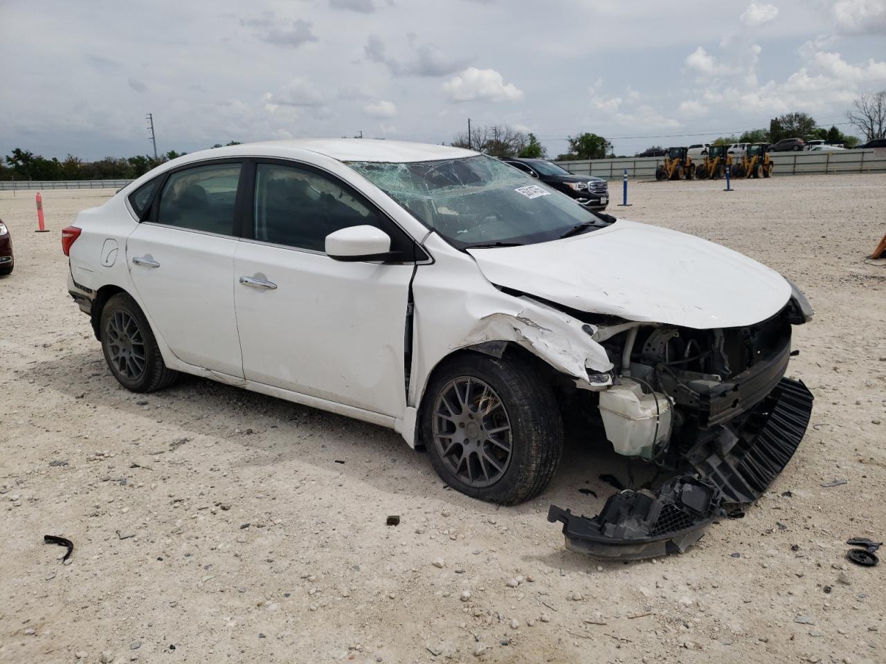 2016 NISSAN SENTRA S - Фото 4