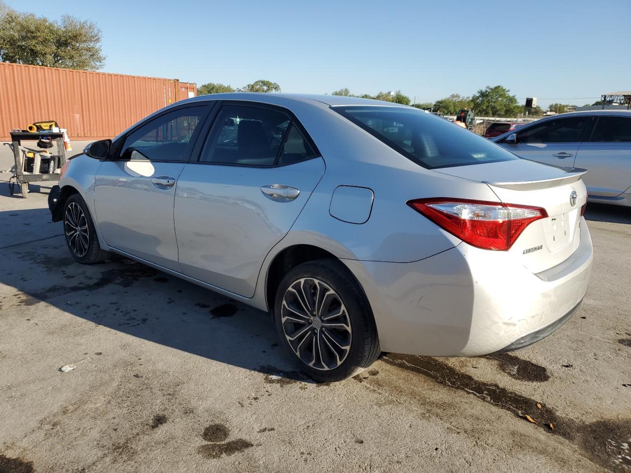 2015 TOYOTA COROLLA L - Фото 2