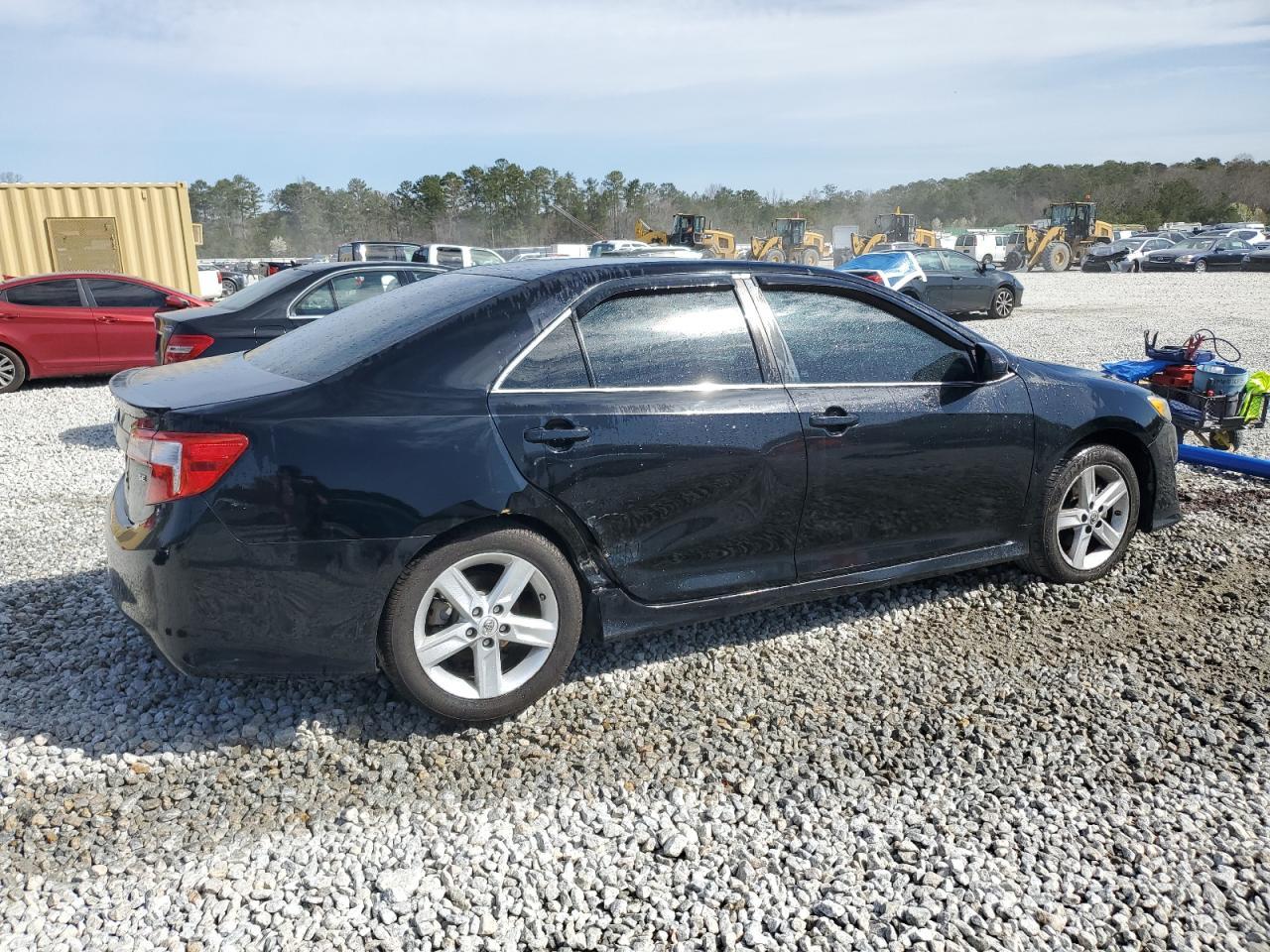 2014 TOYOTA CAMRY L - Фото 3