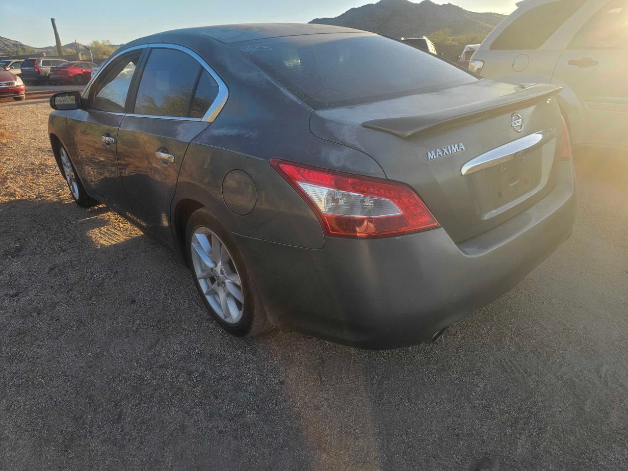 2011 NISSAN MAXIMA S - Фото 3
