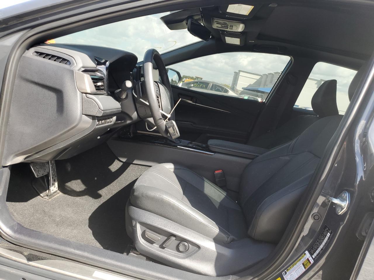 2025 TOYOTA CAMRY XSE - Image 7